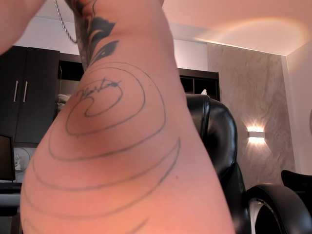 KayraLanne live webcam show