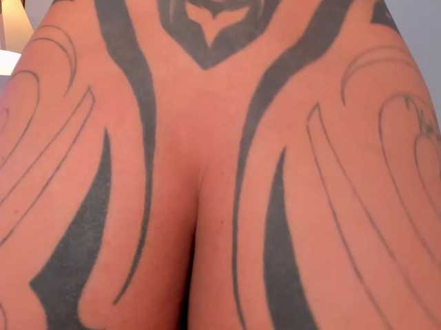 KayraLanne live cam on BongaCams