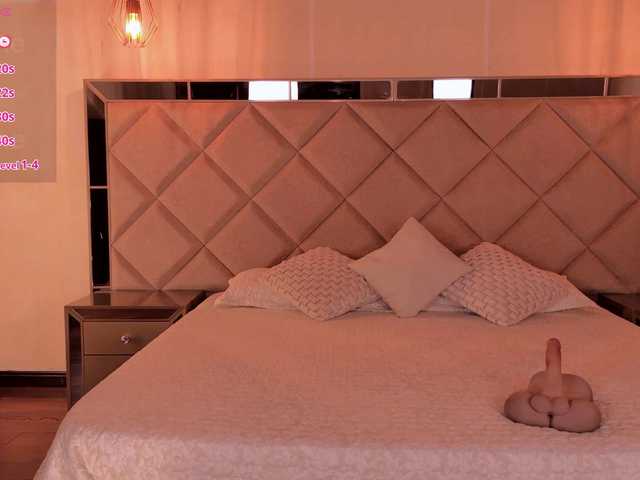 KayraLanne live cam on BongaCams