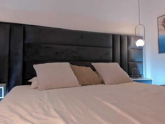 KayraLanne's BongaCams show and profile