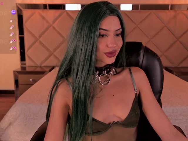 KayraLanne live cam on BongaCams