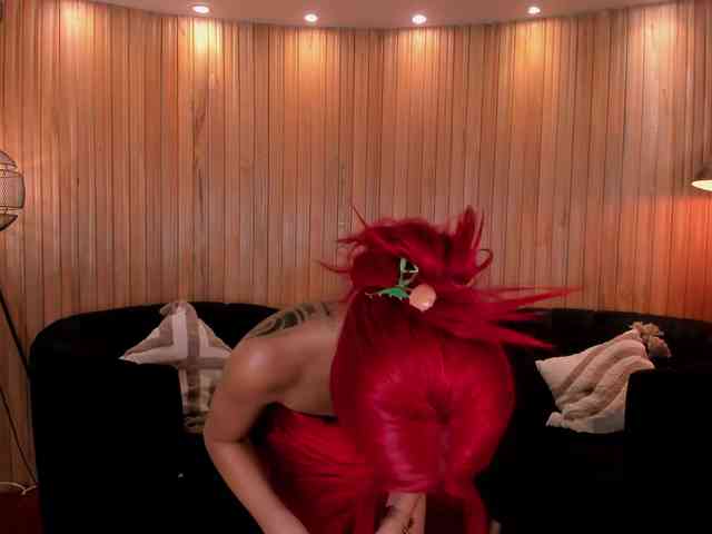 KayraLanne webcam