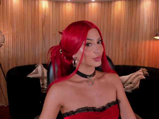 KayraLanne webcam