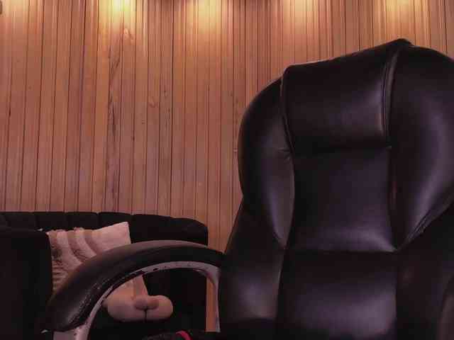 KayraLanne webcam