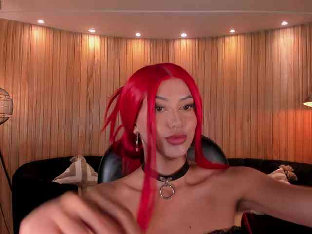 KayraLanne webcam
