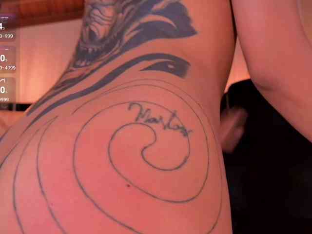 KayraLanne webcam