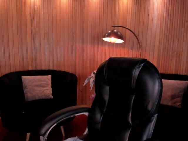 KayraLanne webcam