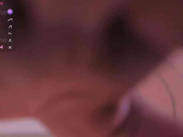KayraLanne webcam
