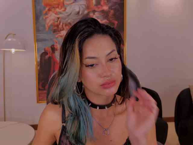 KayraLanne webcam