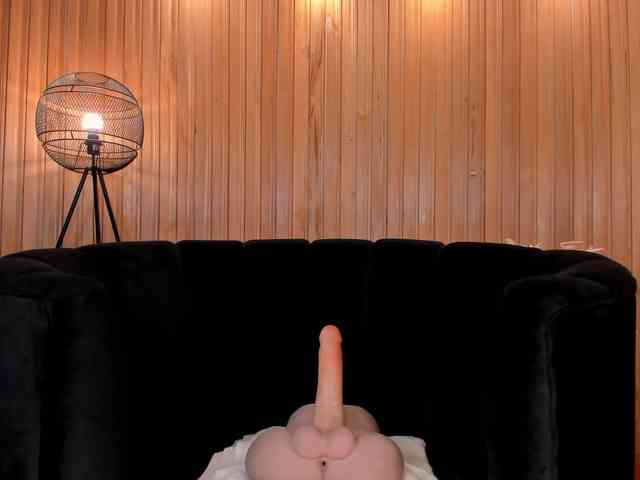 KayraLanne webcam