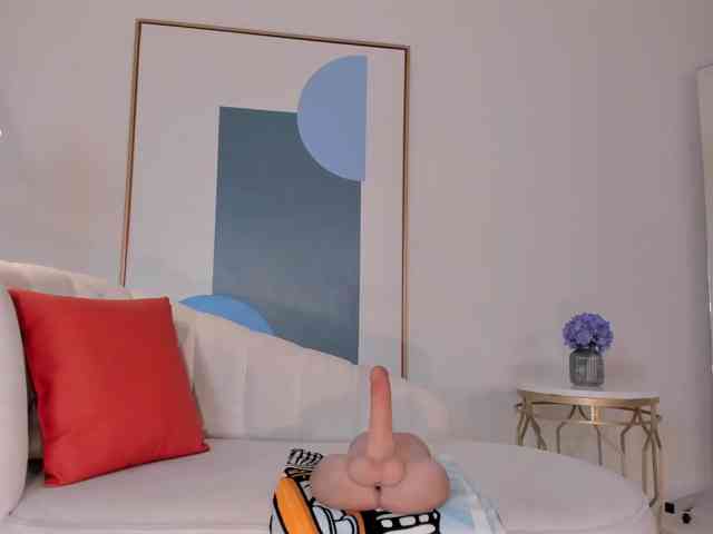 KayraLanne webcam