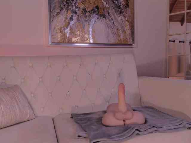 KayraLanne webcam