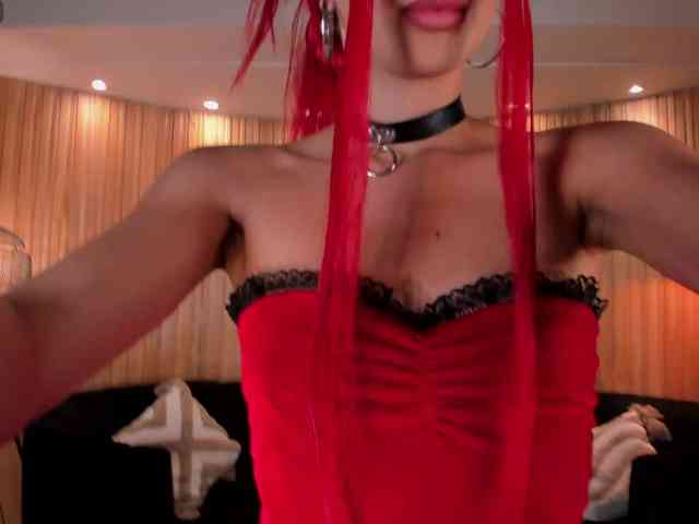 KayraLanne webcam