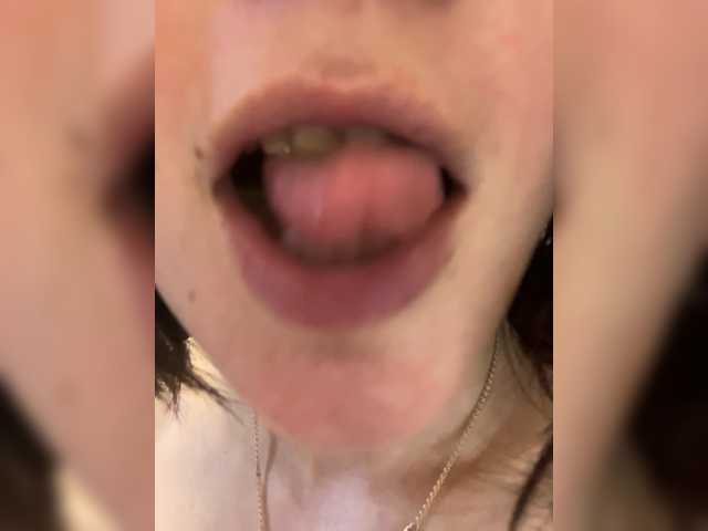 mananavaleeva Live Cam on BongaCams