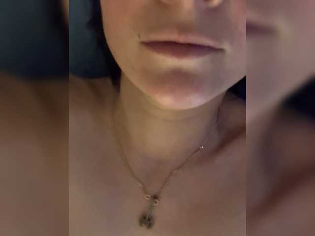 mananavaleeva's BongaCams show and profile