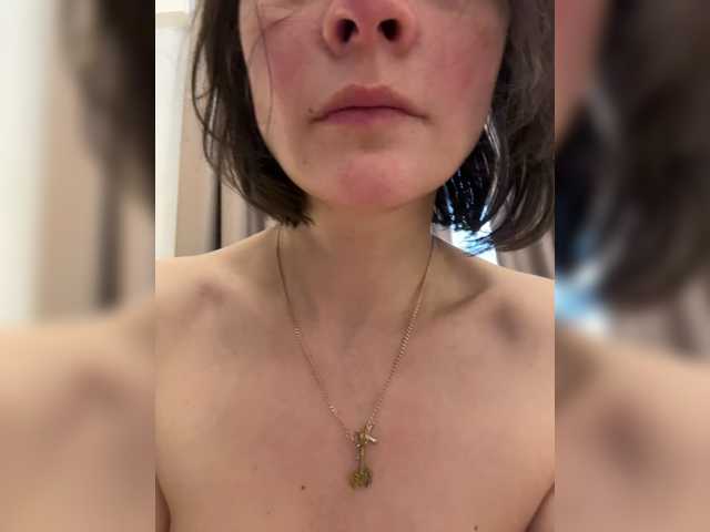 mananavaleeva, modèle webcam