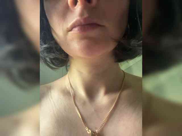 mananavaleeva Live Webcam on BongaCams