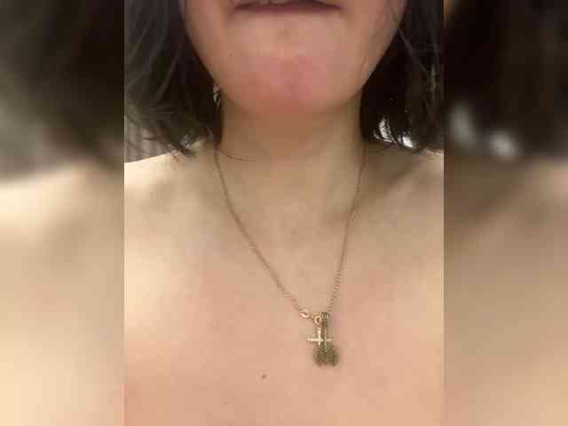 mananavaleeva Live Webcam on BongaCams