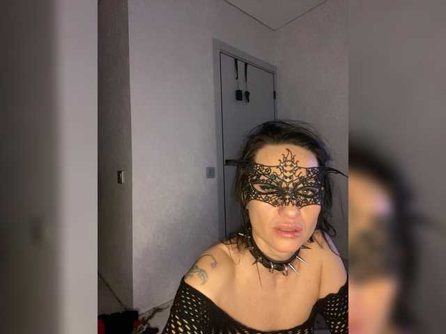 FoxAlice2026's BongaCams show and profile