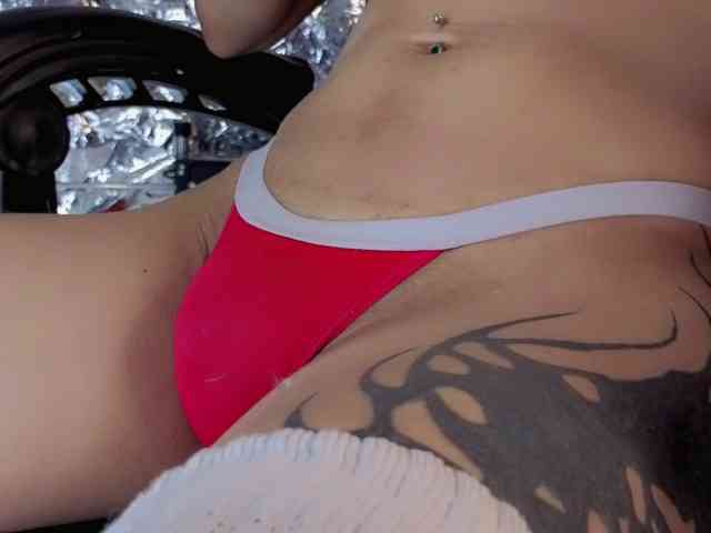 pearl-nice Live Webcam on BongaCams