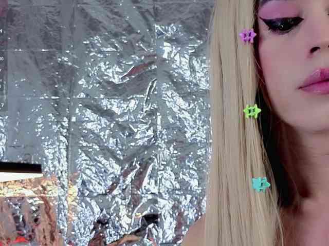 pearl-nice Live Webcam on BongaCams