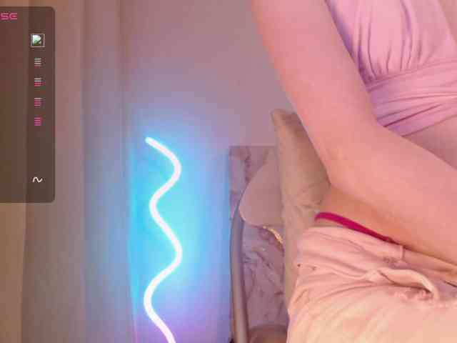 Lindelicious webcam
