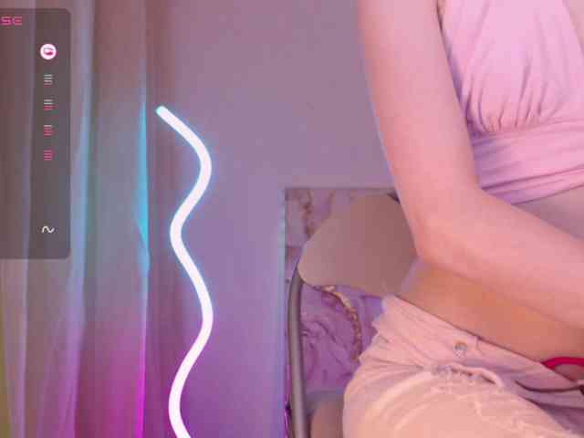 Lindelicious webcam