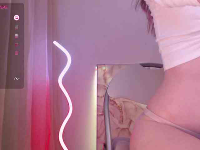 Lindelicious webcam