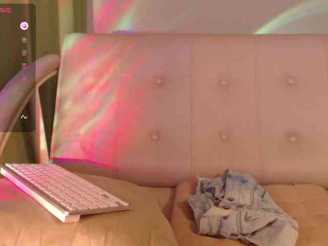 Lindelicious webcam