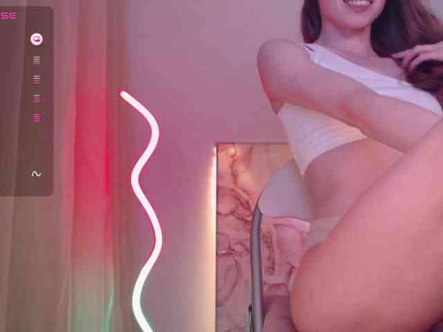 Lindelicious webcam