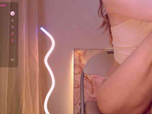Lindelicious webcam