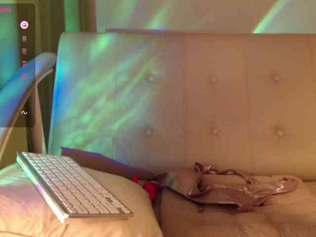 Lindelicious webcam