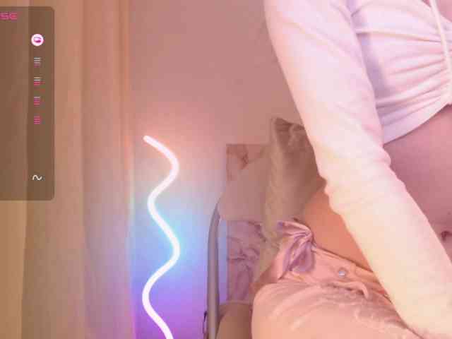 Lindelicious webcam