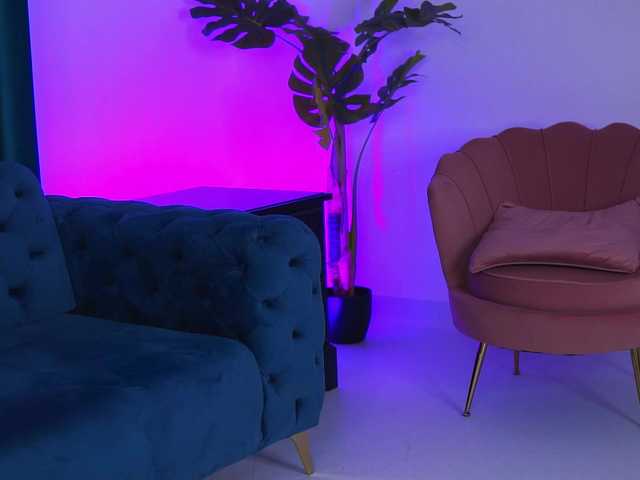 NaughtyyChloe's BongaCams show and profile