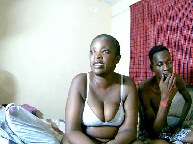 Lovelyjugs1's BongaCams show and profile