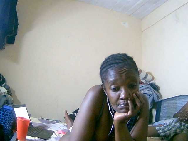 Lovelyjugs1 live cam