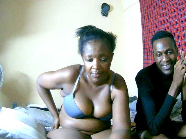 Lovelyjugs1 live cam