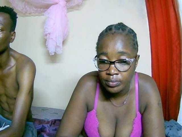 Lovelyjugs1 live cam on BongaCams