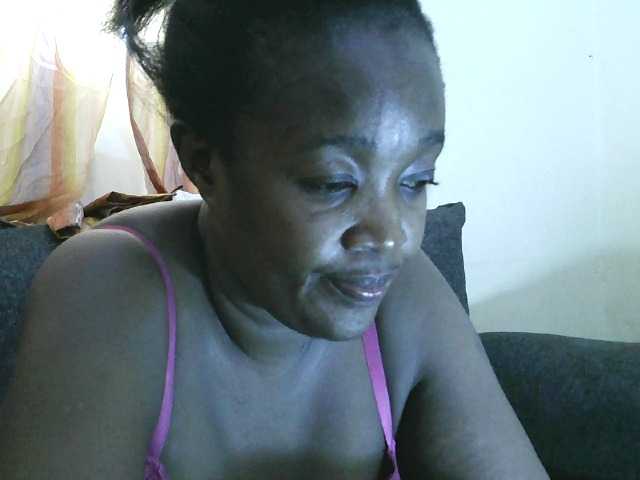 Lovely_jugs1 live cam preview