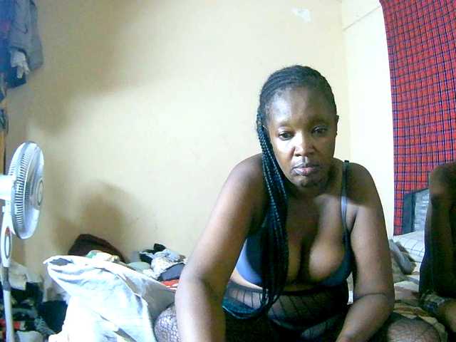 Lovelyjugs1's BongaCams show and profile