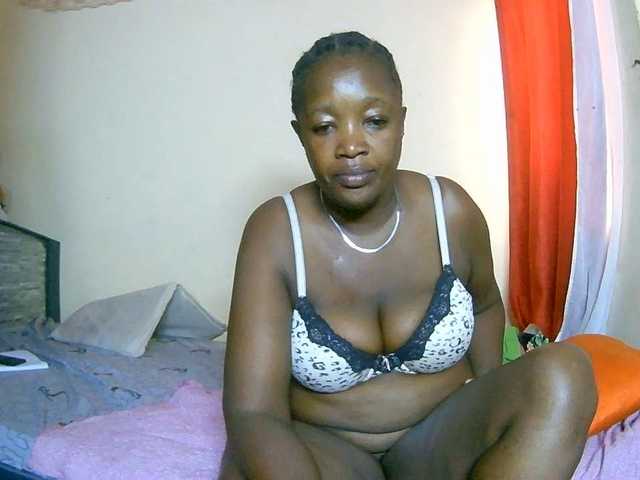 Lovelyjugs1 live cam on BongaCams
