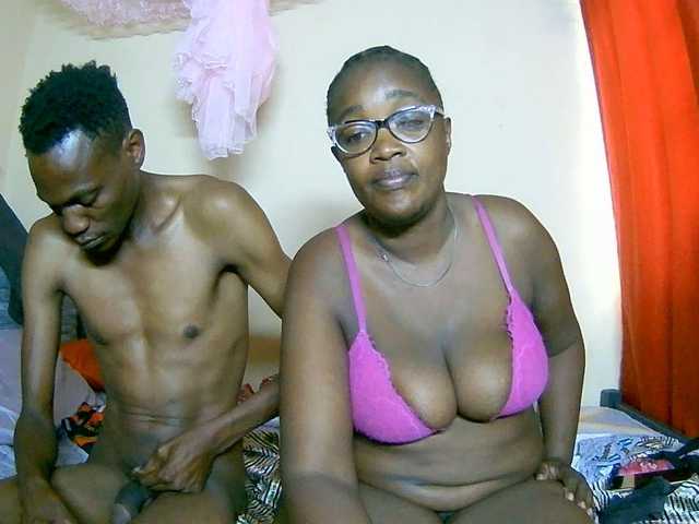 Lovelyjugs1 live cam on BongaCams