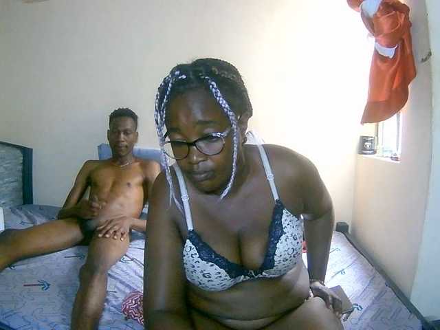 Lovelyjugs1 live cam on BongaCams