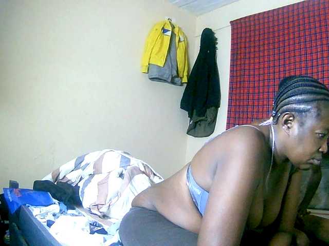 Lovelyjugs1 live cam
