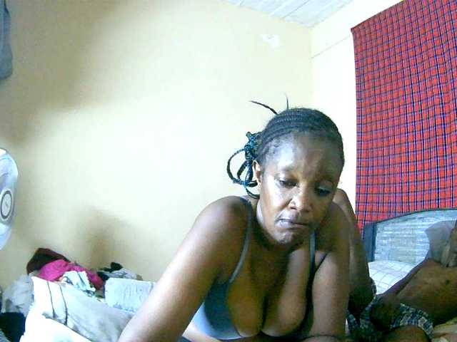 Lovelyjugs1's BongaCams show and profile