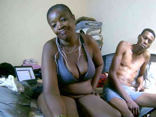 Lovely_jugs1 webcam