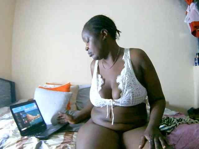 Lovely_jugs1 webcam
