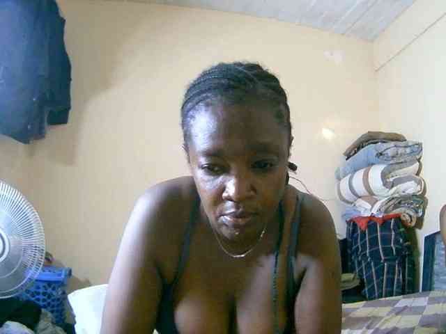 Lovely_jugs1 webcam