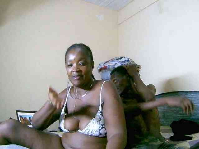 Lovely_jugs1 webcam