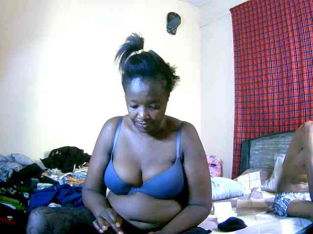 Lovely_jugs1 webcam